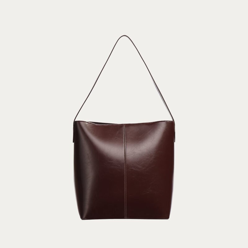 Kaia Bag Raisin Gloss